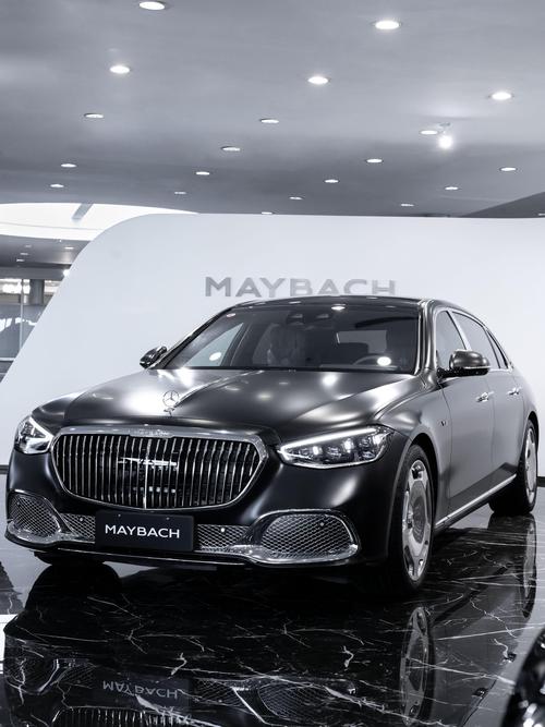 成都成华区亿跃阳企业管理咨询岚图汽车的售后服务让用户无忧出行，迈巴赫未来的豪华车趋势